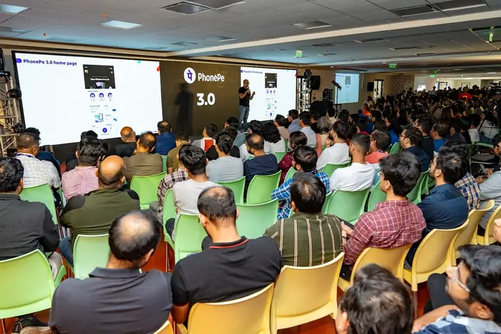 Full hall of attendees at a PhonePe 3.0 event